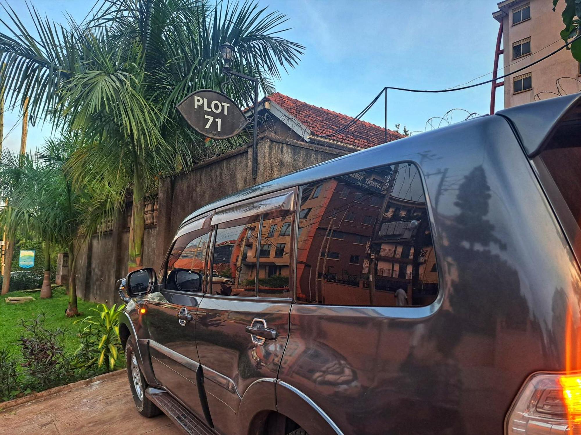 Tgs Homestay Кампала Экстерьер фото