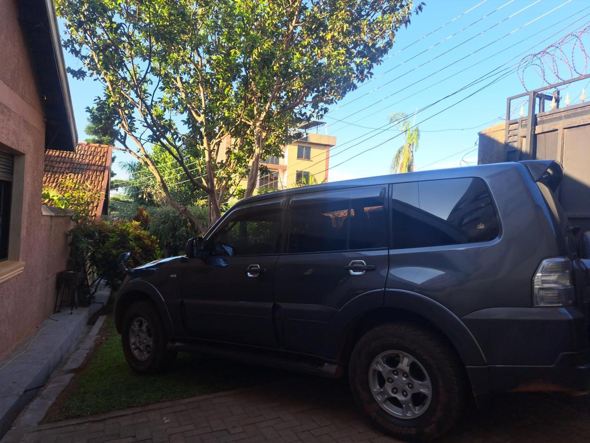 Tgs Homestay Кампала Экстерьер фото